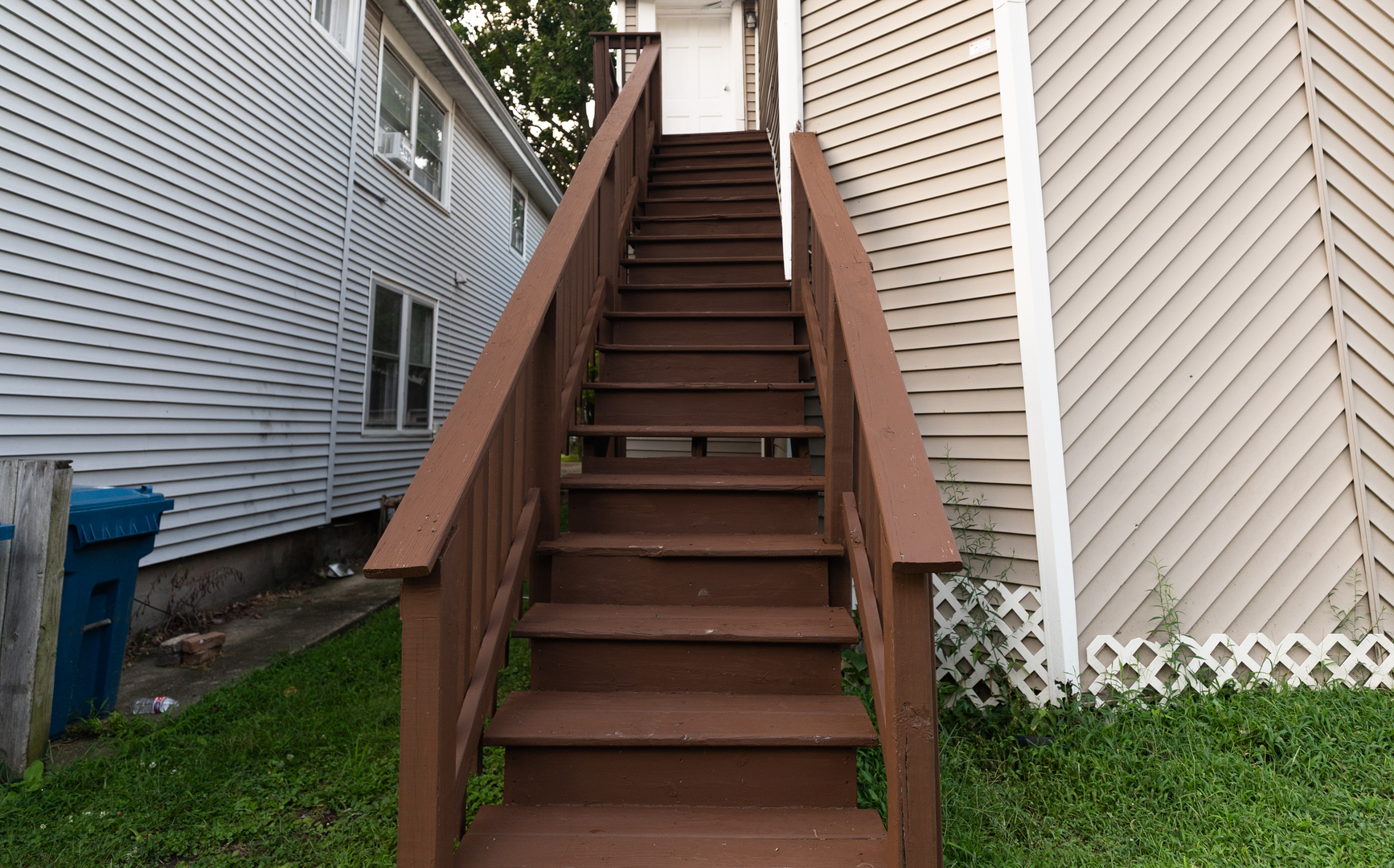 622 E Mulberry Street Property Photo 3