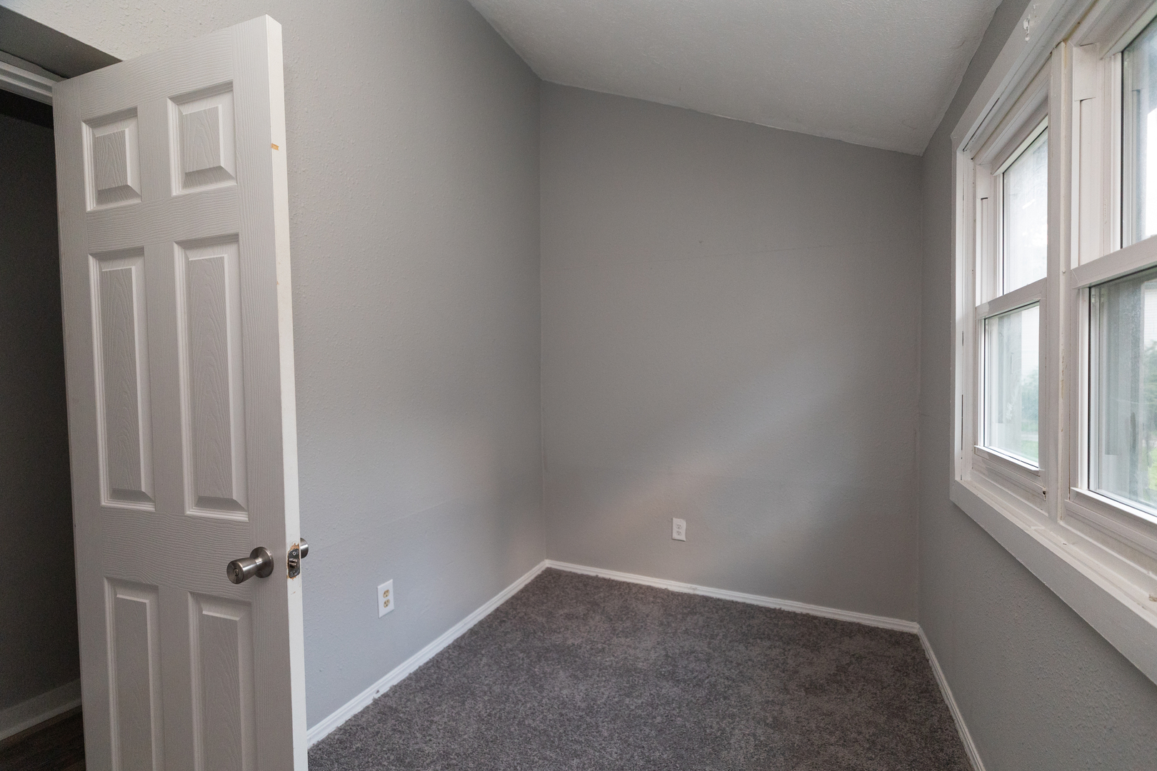 622 E Mulberry Street Property Photo 9