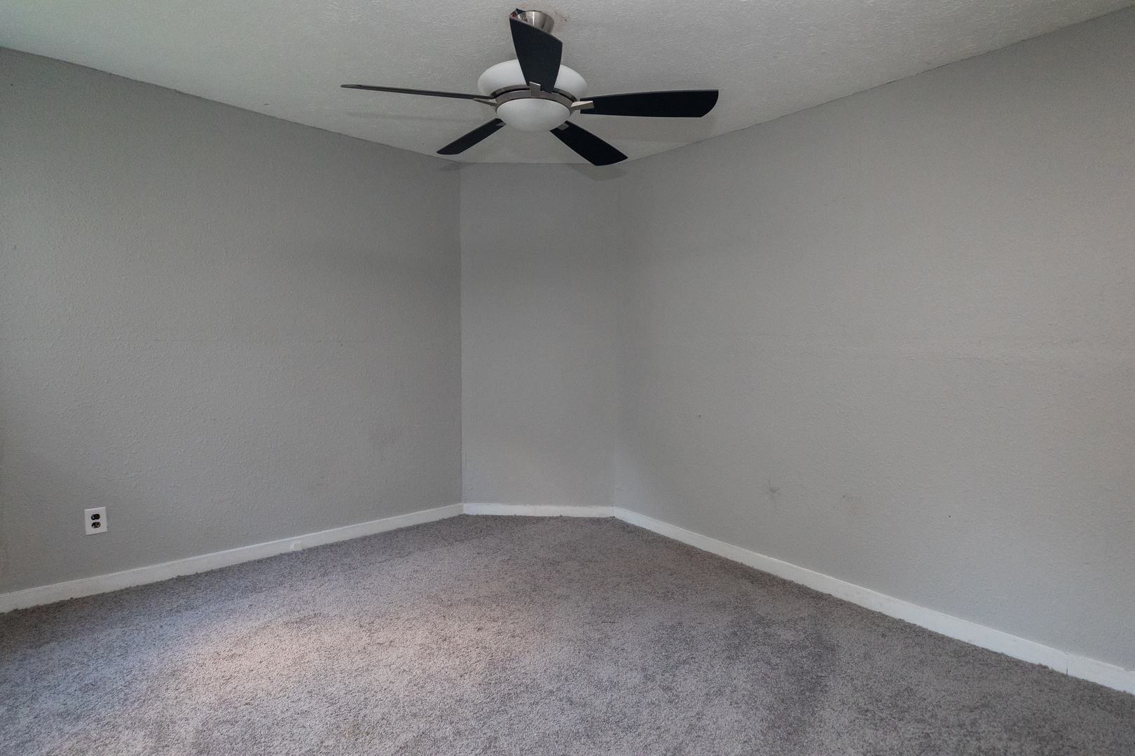 622 E Mulberry Street Property Photo 13
