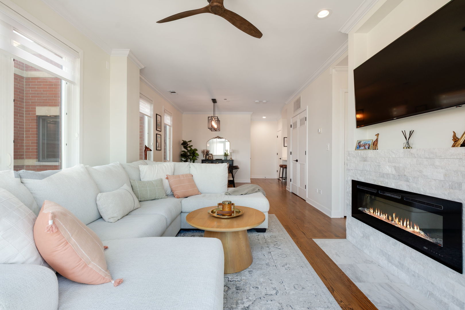2700 N Halsted Street Ph3 Property Photo 6