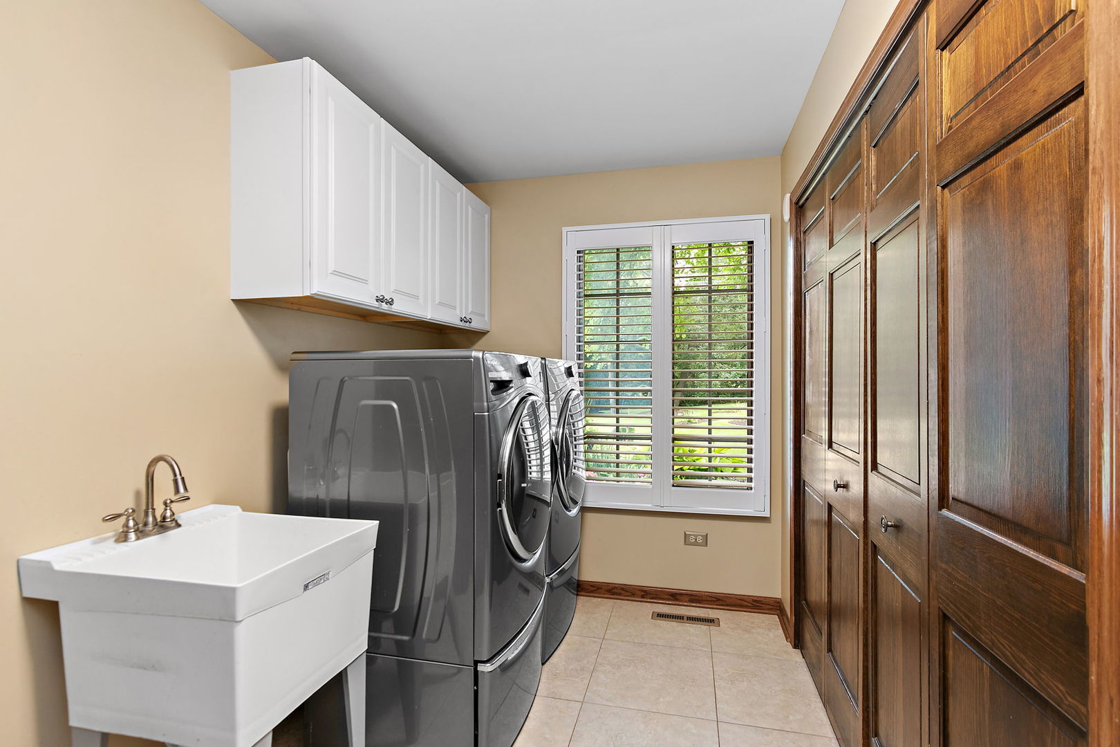 2701 Crystal Way Property Photo 17