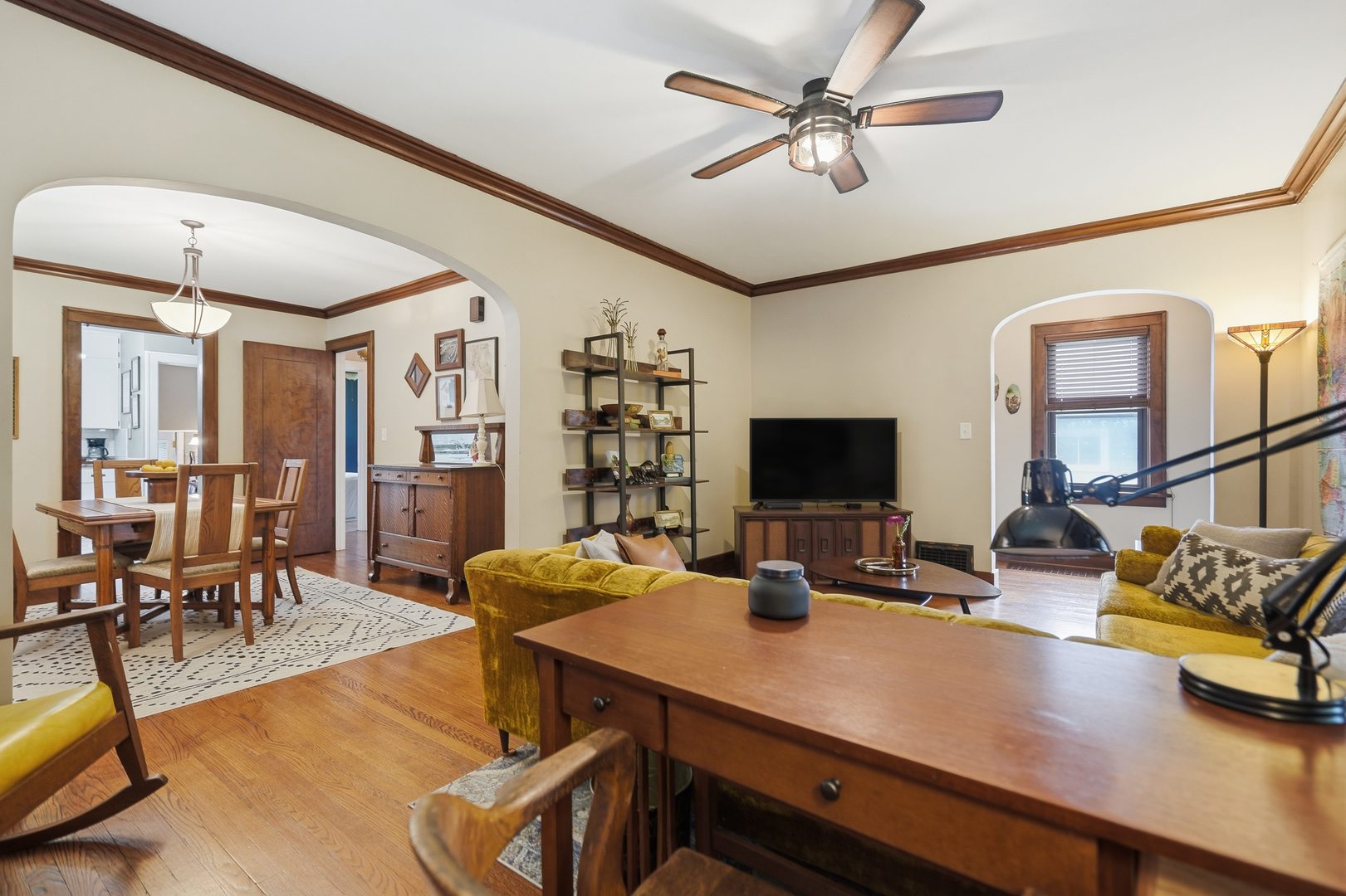 2508 Western Avenue Property Photo 6