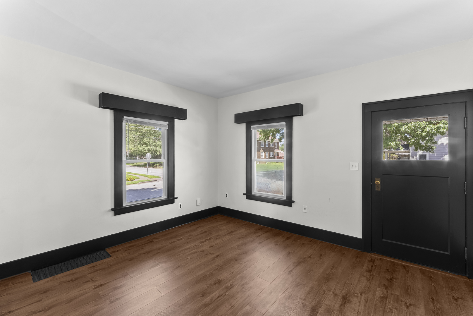 1201 E Central Park Avenue Property Photo 8