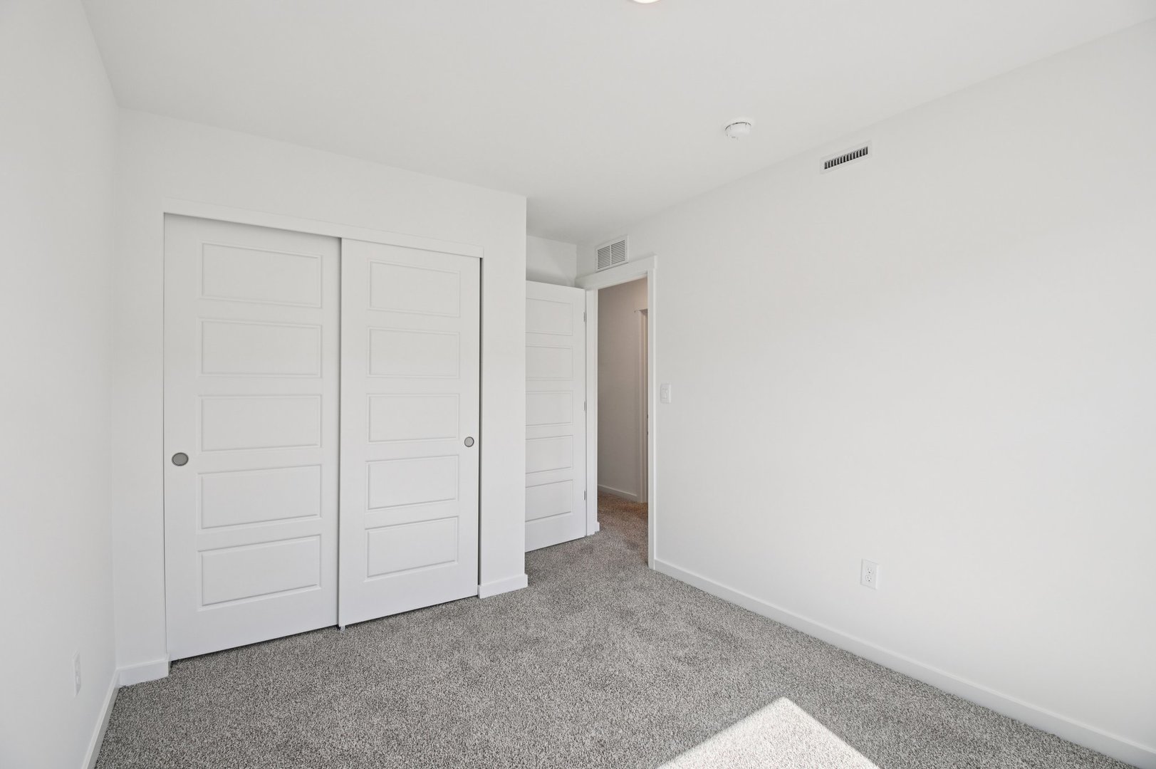 1299 Foxglove Drive Property Photo 31