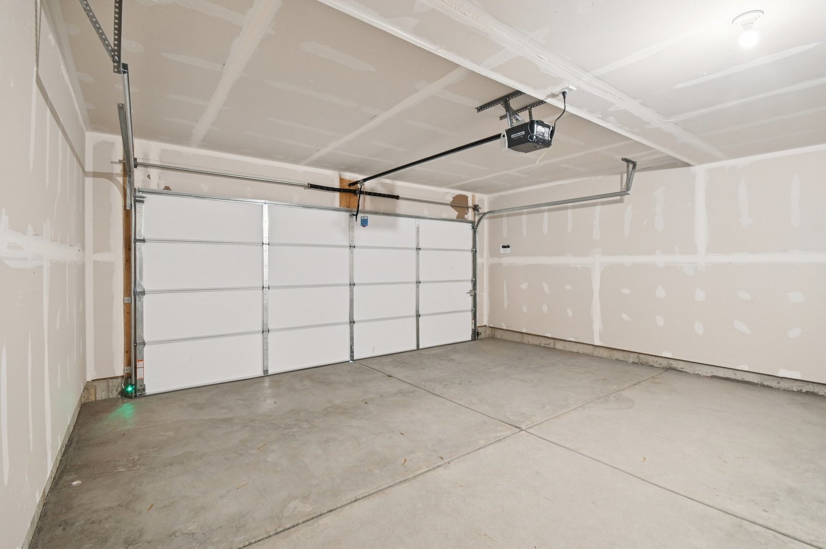 1299 Foxglove Drive Property Photo 40