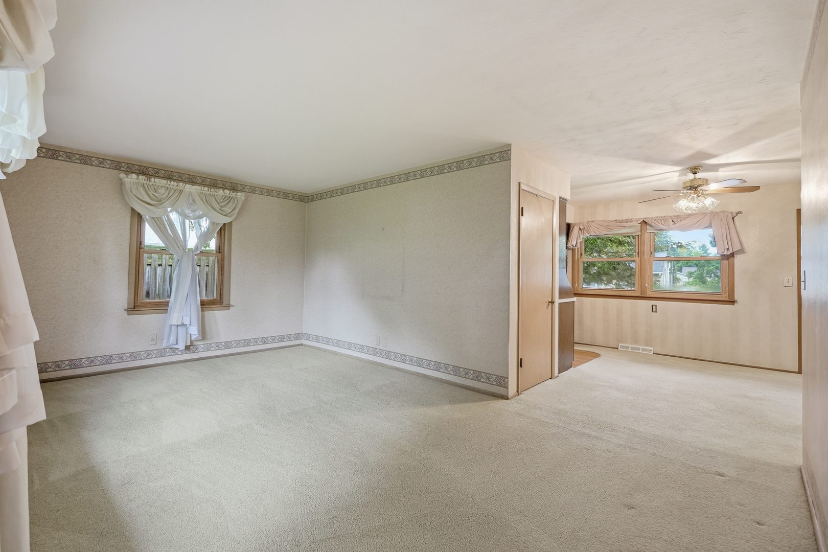 964 Cimarron Drive Property Photo 12