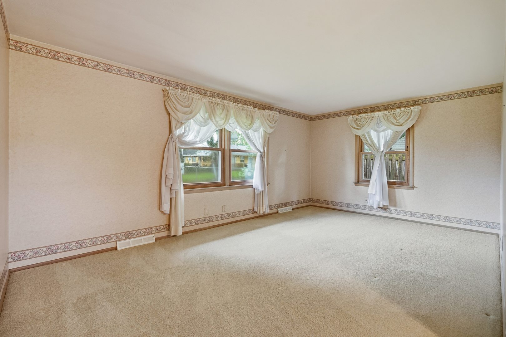 964 Cimarron Drive Property Photo 13