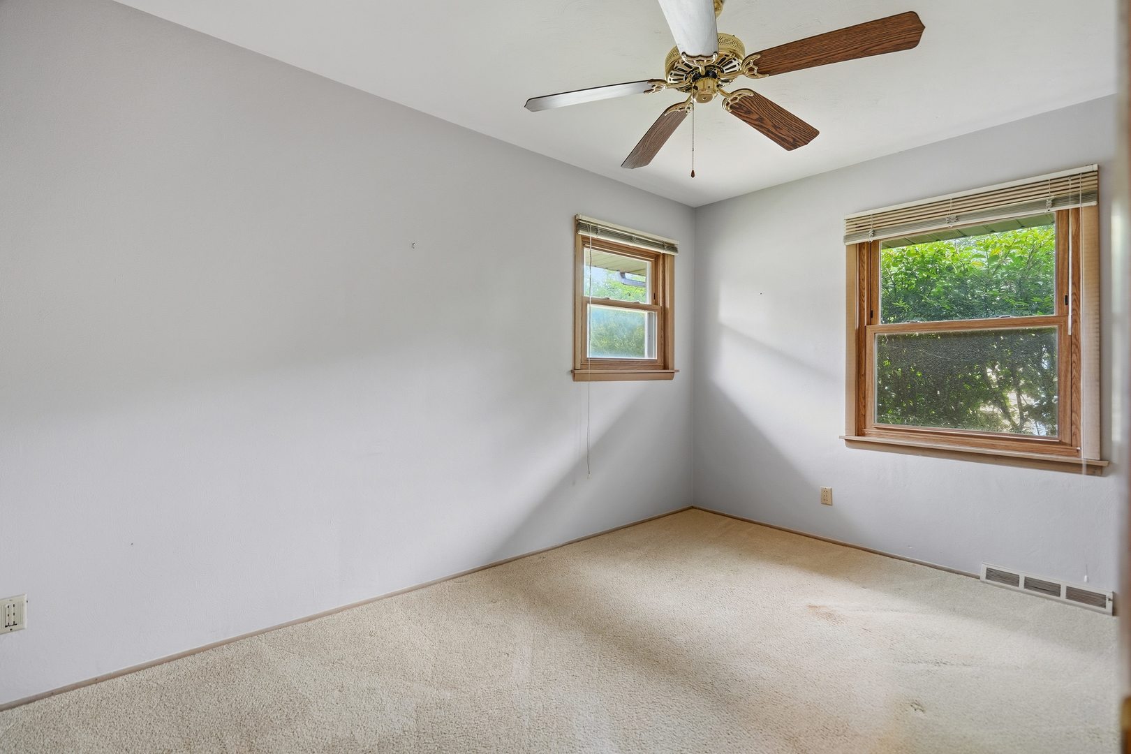 964 Cimarron Drive Property Photo 15