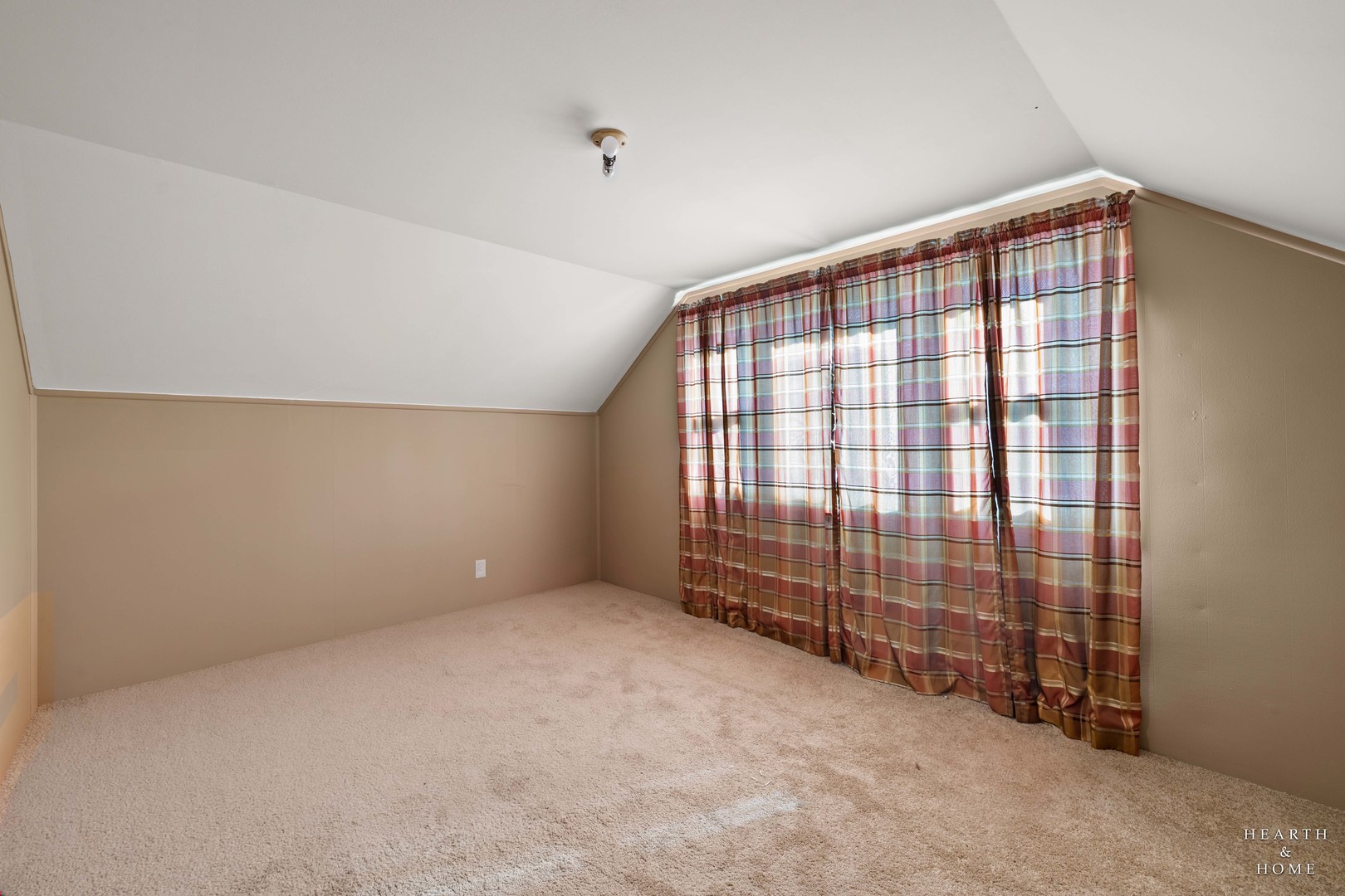 4904 Rose Street Property Photo 16