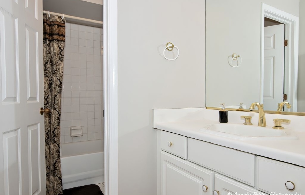 2000 Chestnut Avenue 207 Property Photo 11