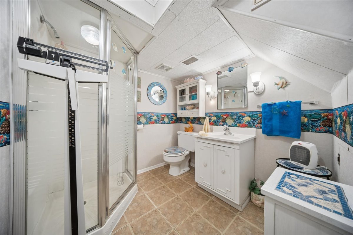 8231 W Berwyn Avenue Property Photo 23