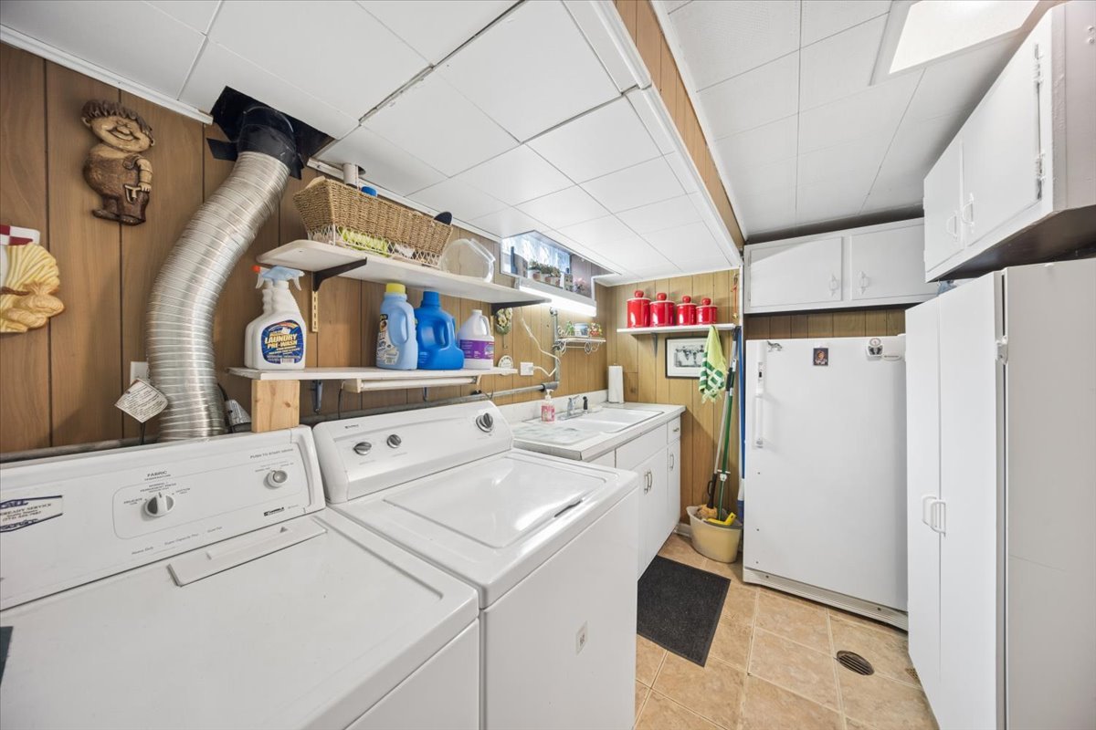 8231 W Berwyn Avenue Property Photo 25