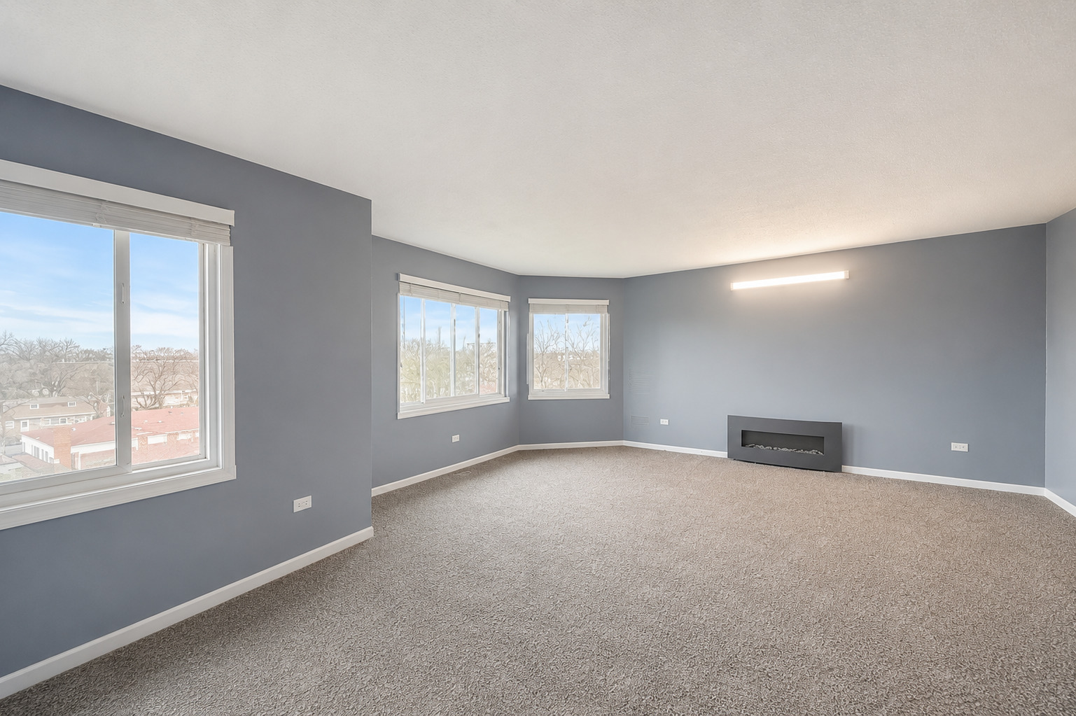 5500 Lincoln Avenue 510-e Property Photo 2