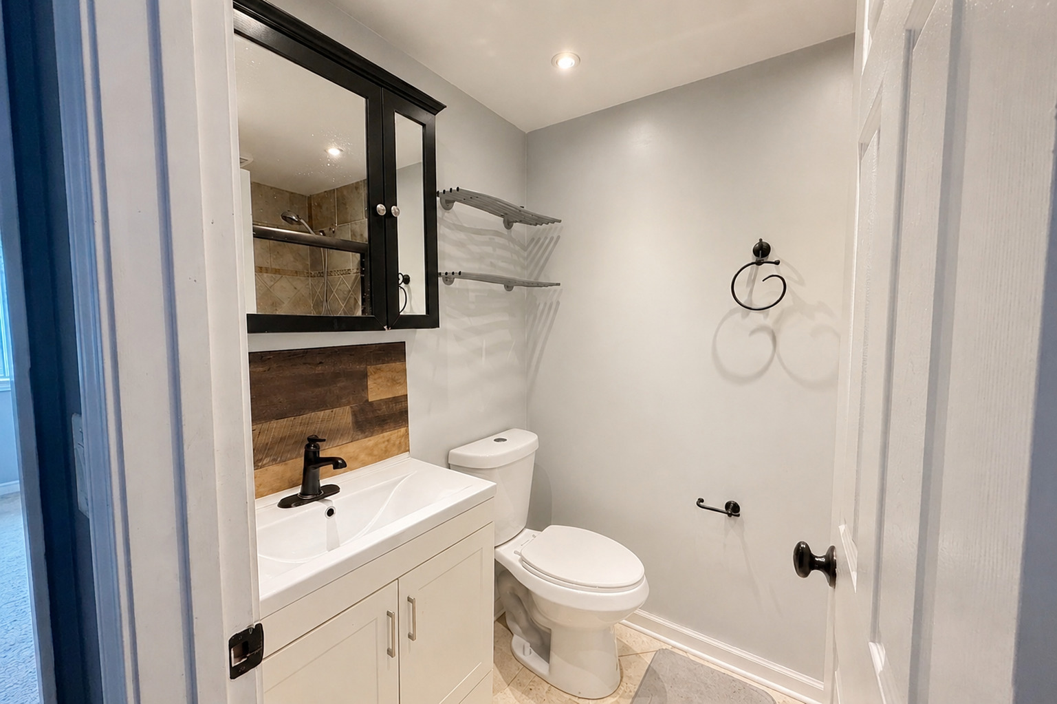 5500 Lincoln Avenue 510-e Property Photo 7