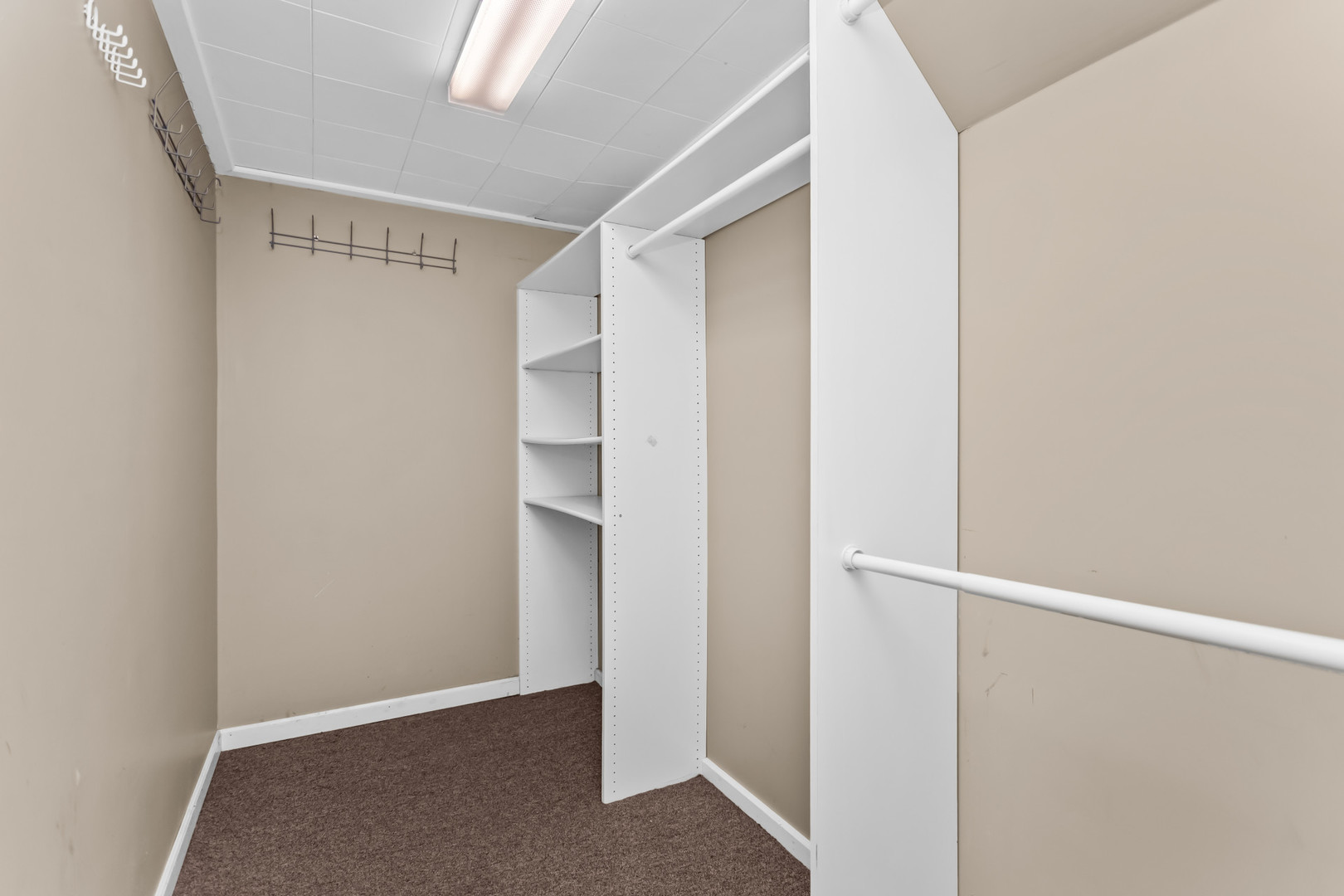 228 N Walnut Lane Property Photo 23