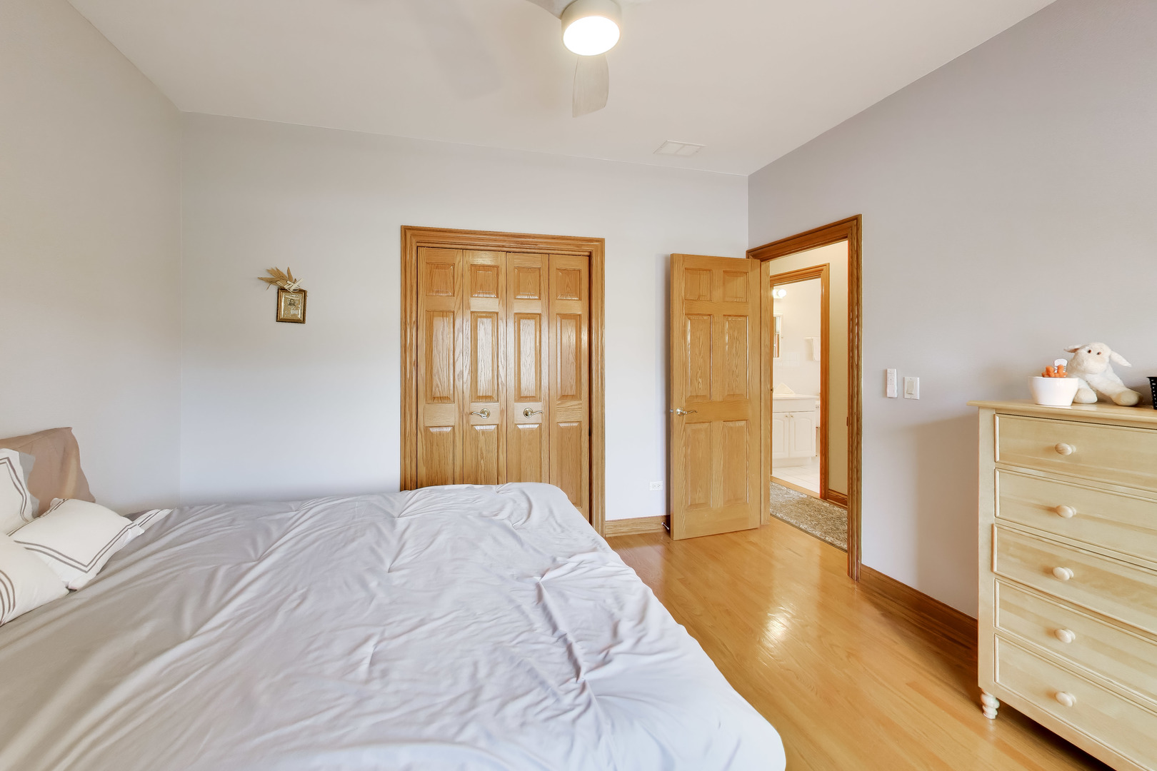 5837 N Virginia Avenue Property Photo 23