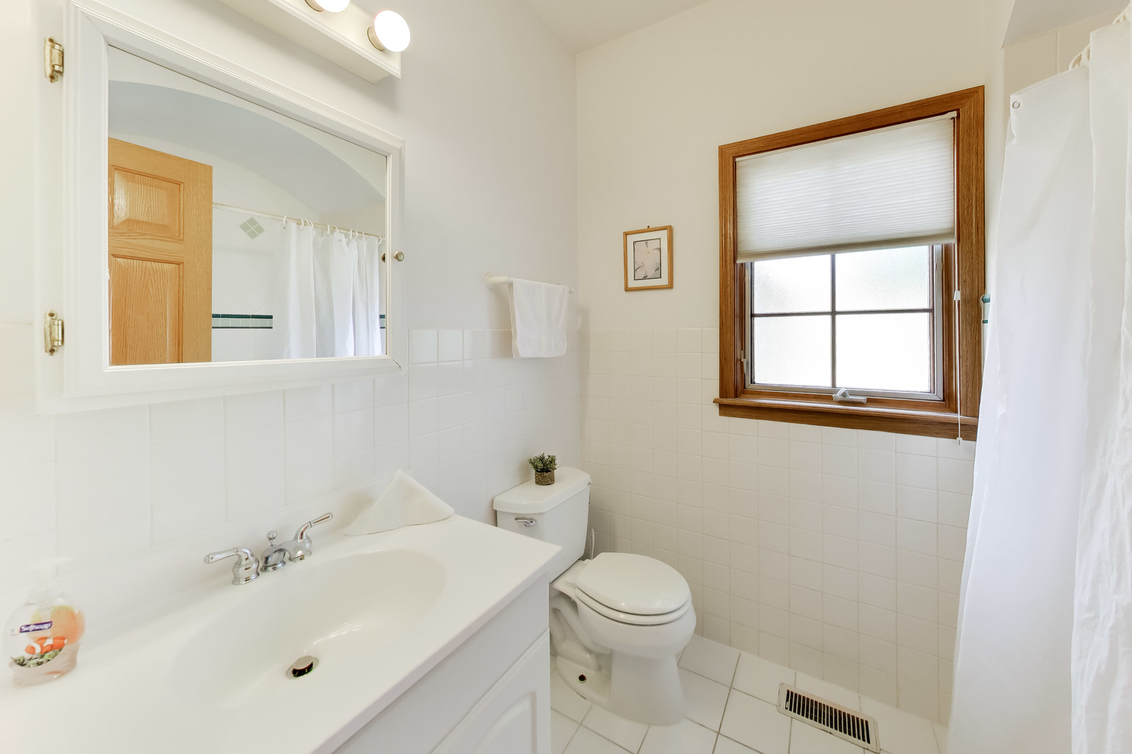 5837 N Virginia Avenue Property Photo 28