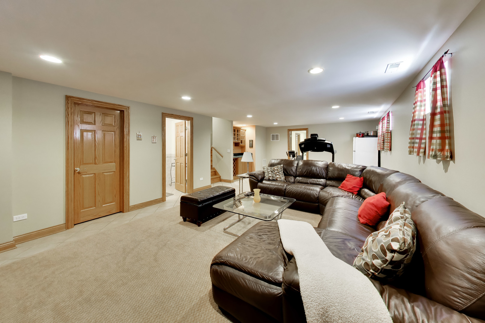 5837 N Virginia Avenue Property Photo 31