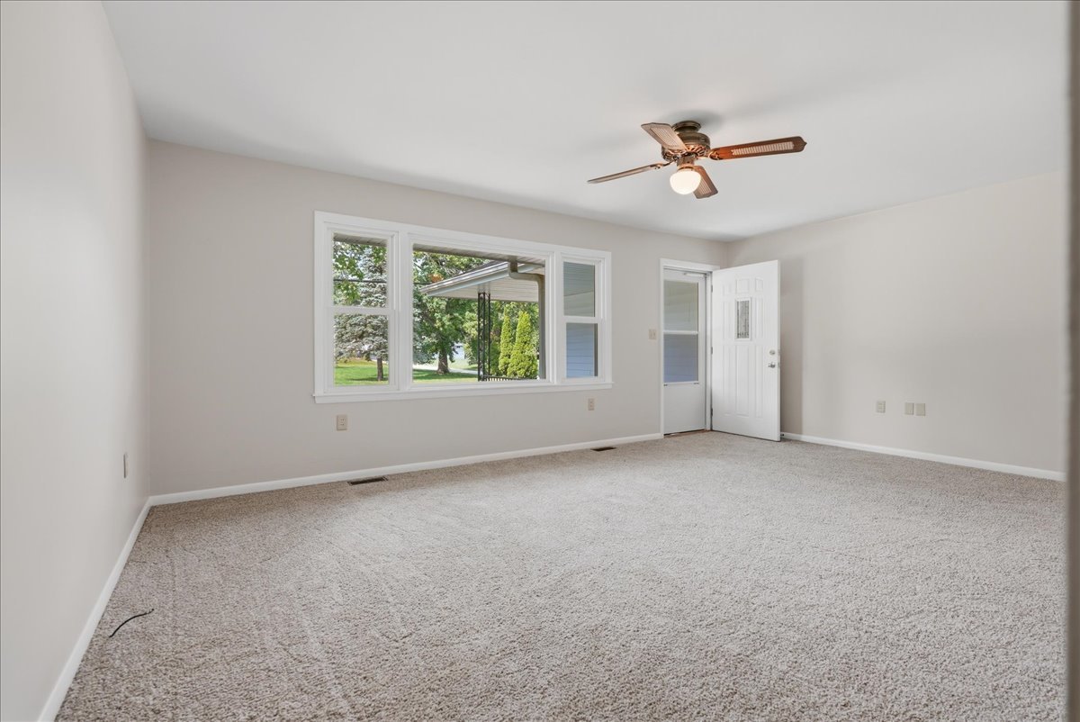 1000 E Jefferson Street Property Photo 2