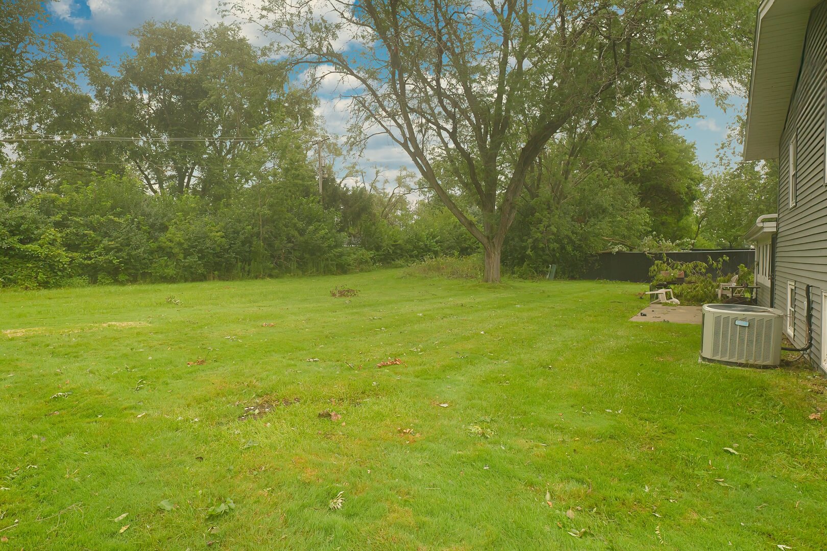 18920 S Maple Avenue Property Photo 2