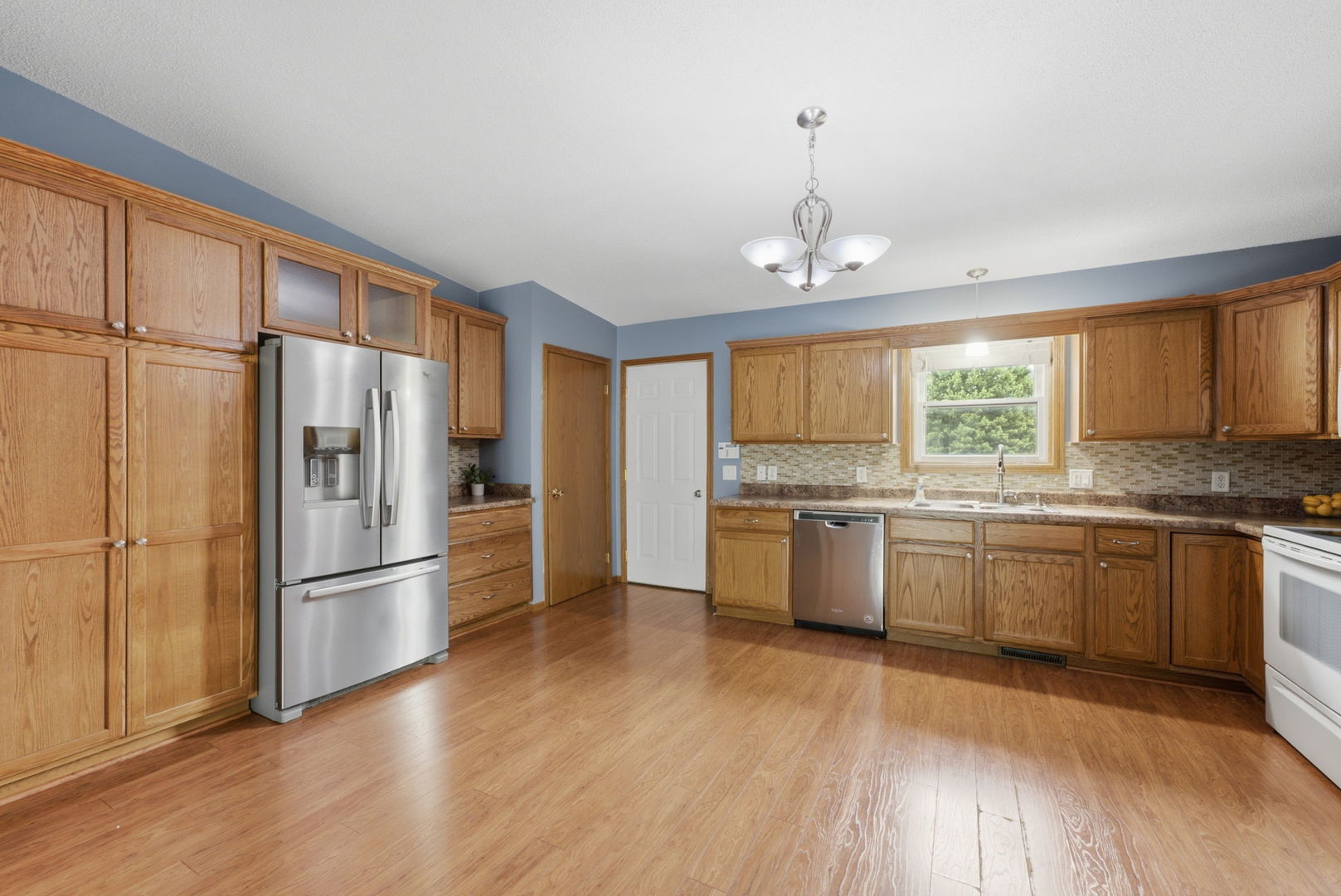 430 Michelle Lane Property Photo 7