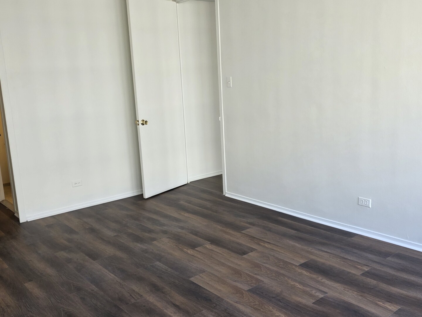1450 E 55th Place 719s Property Photo 12