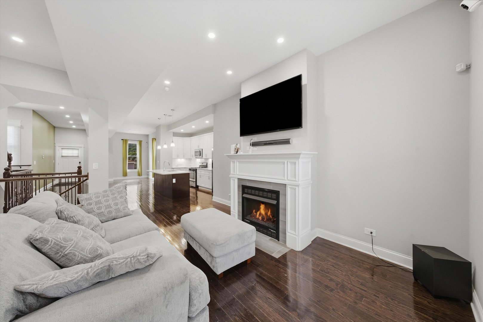 4009 S Vincennes Avenue Property Photo 6