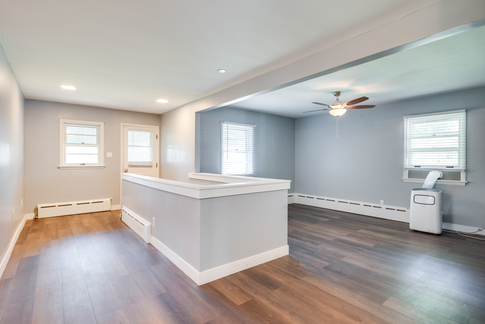1427 N May Street Property Photo 7