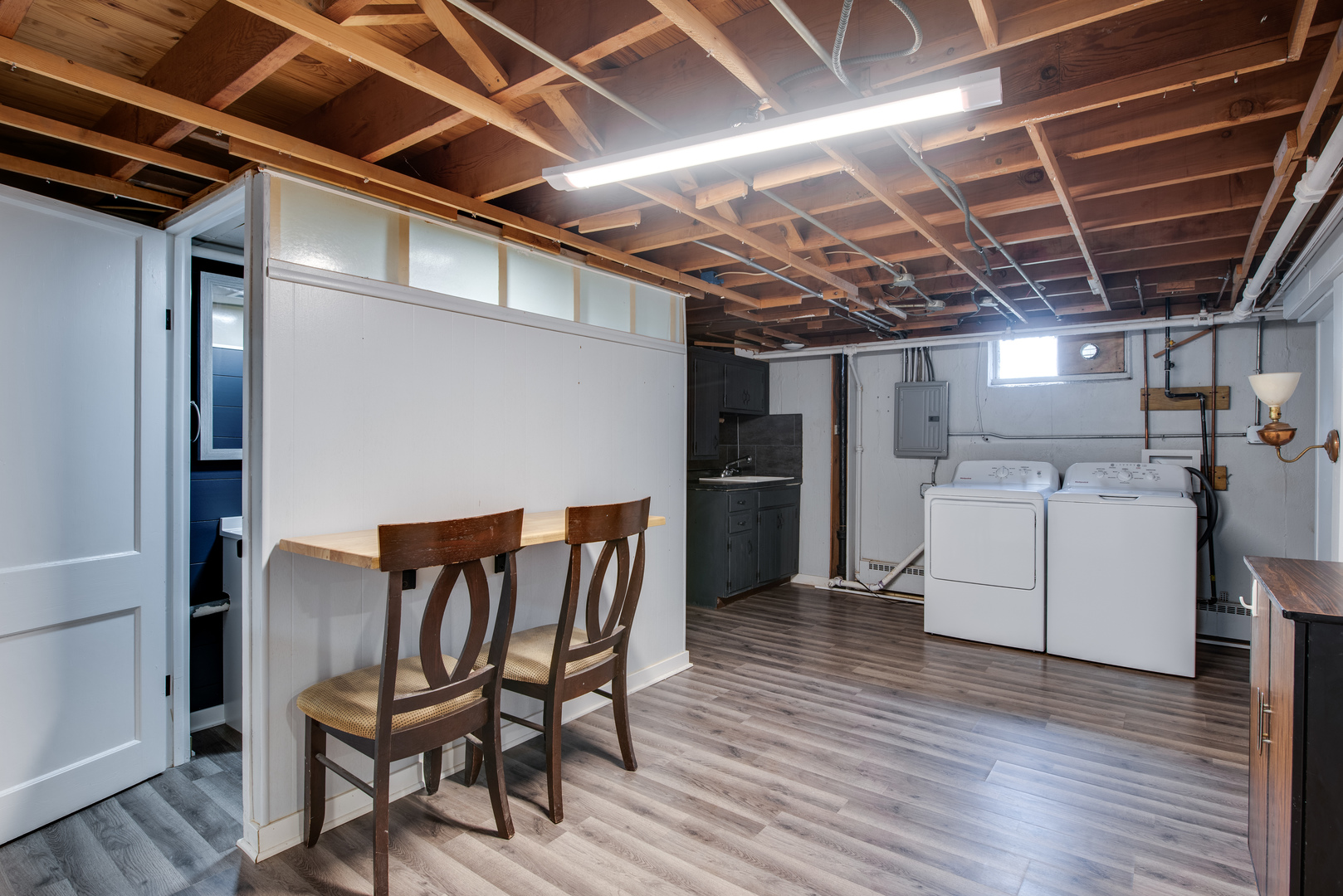 1427 N May Street Property Photo 10