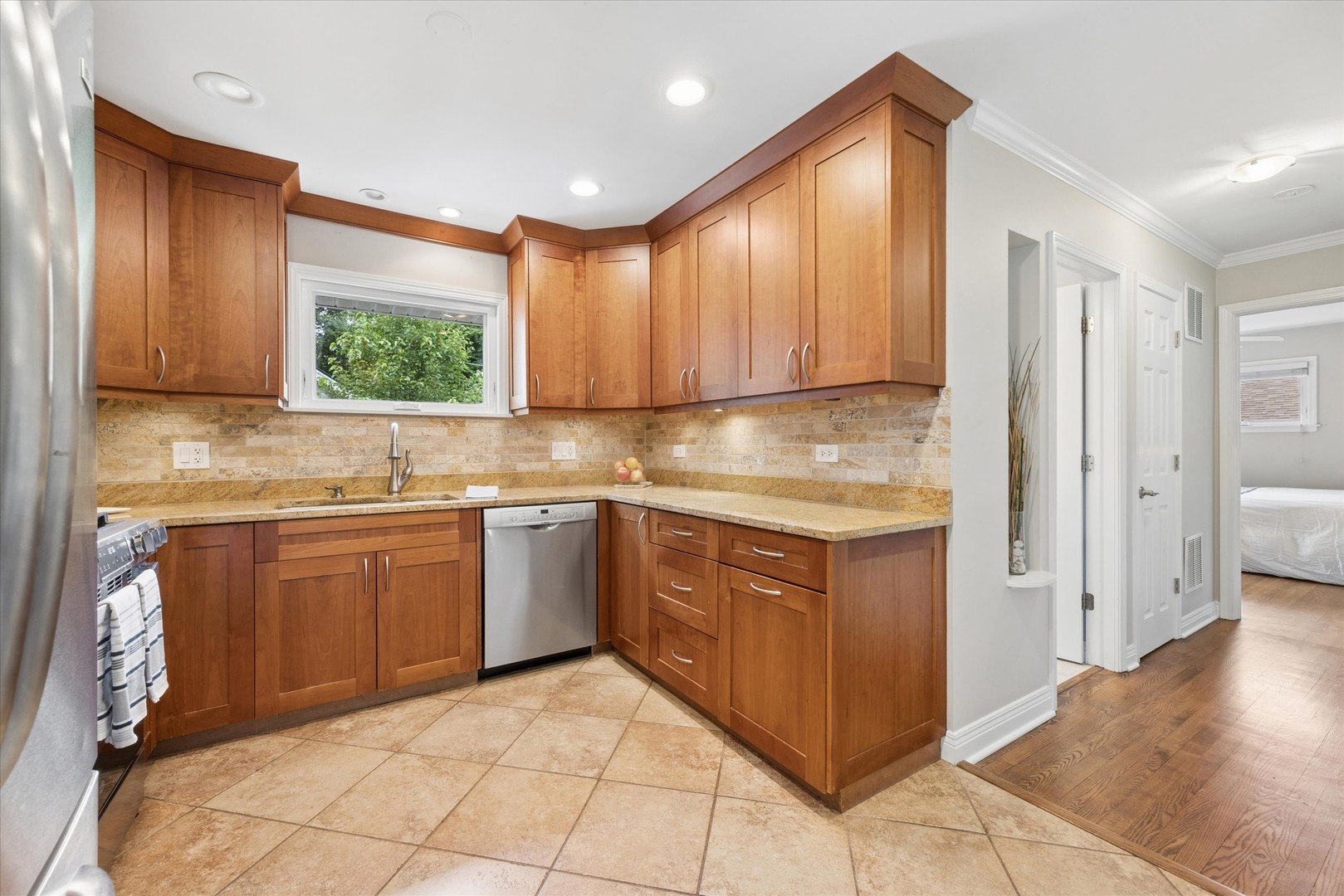 212 N Jackson Road Property Photo 4