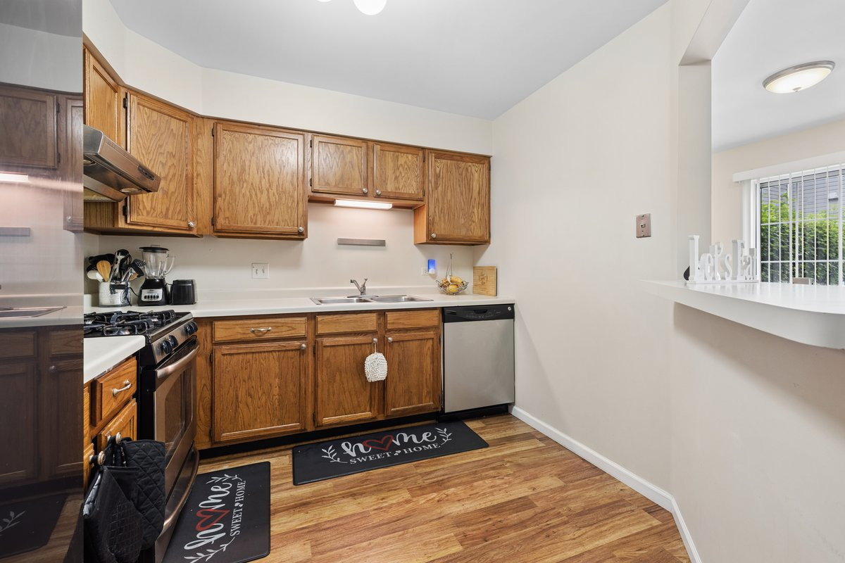 34313 N Homestead Road Property Photo 8