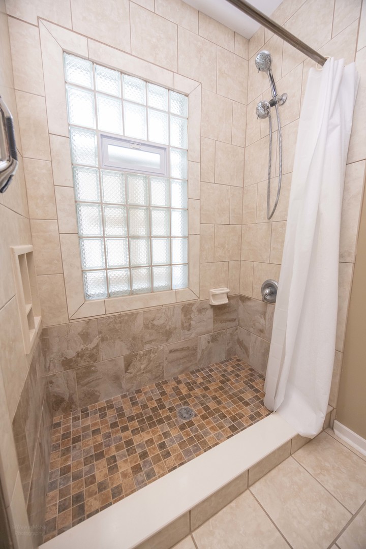 811 Farragut Place Property Photo 15