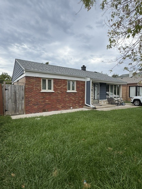 8132 S Kilbourn Avenue Property Photo 2