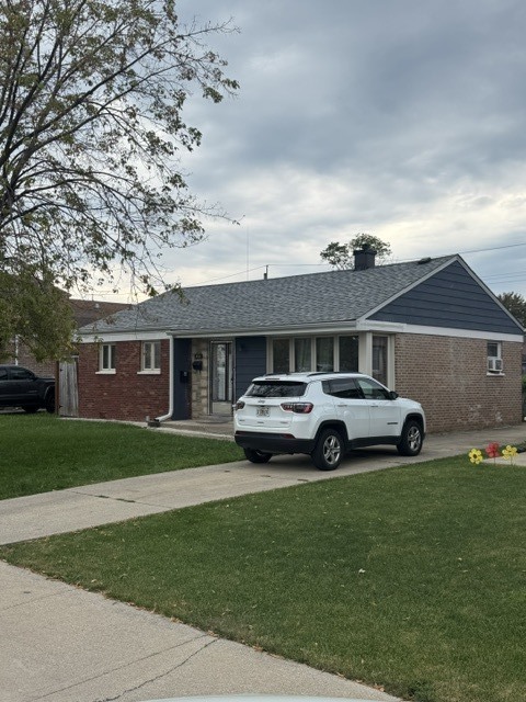8132 S Kilbourn Avenue Property Photo 10