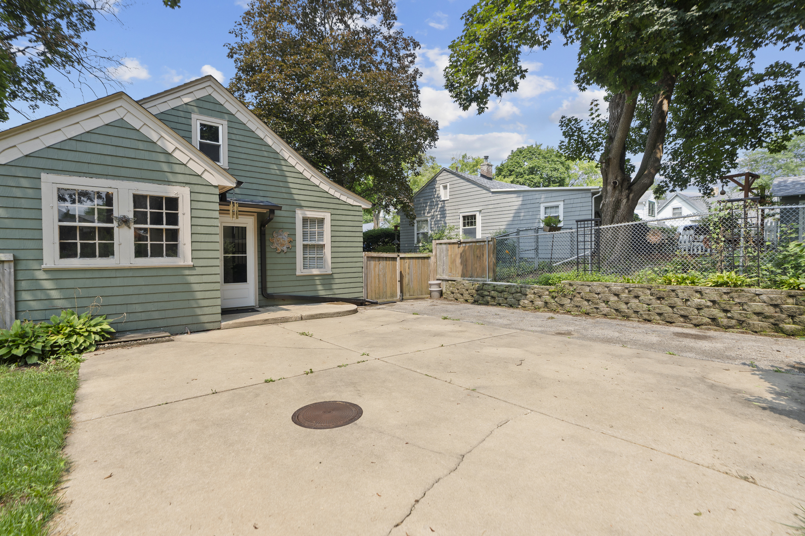 822 N Madison Street Property Photo 34