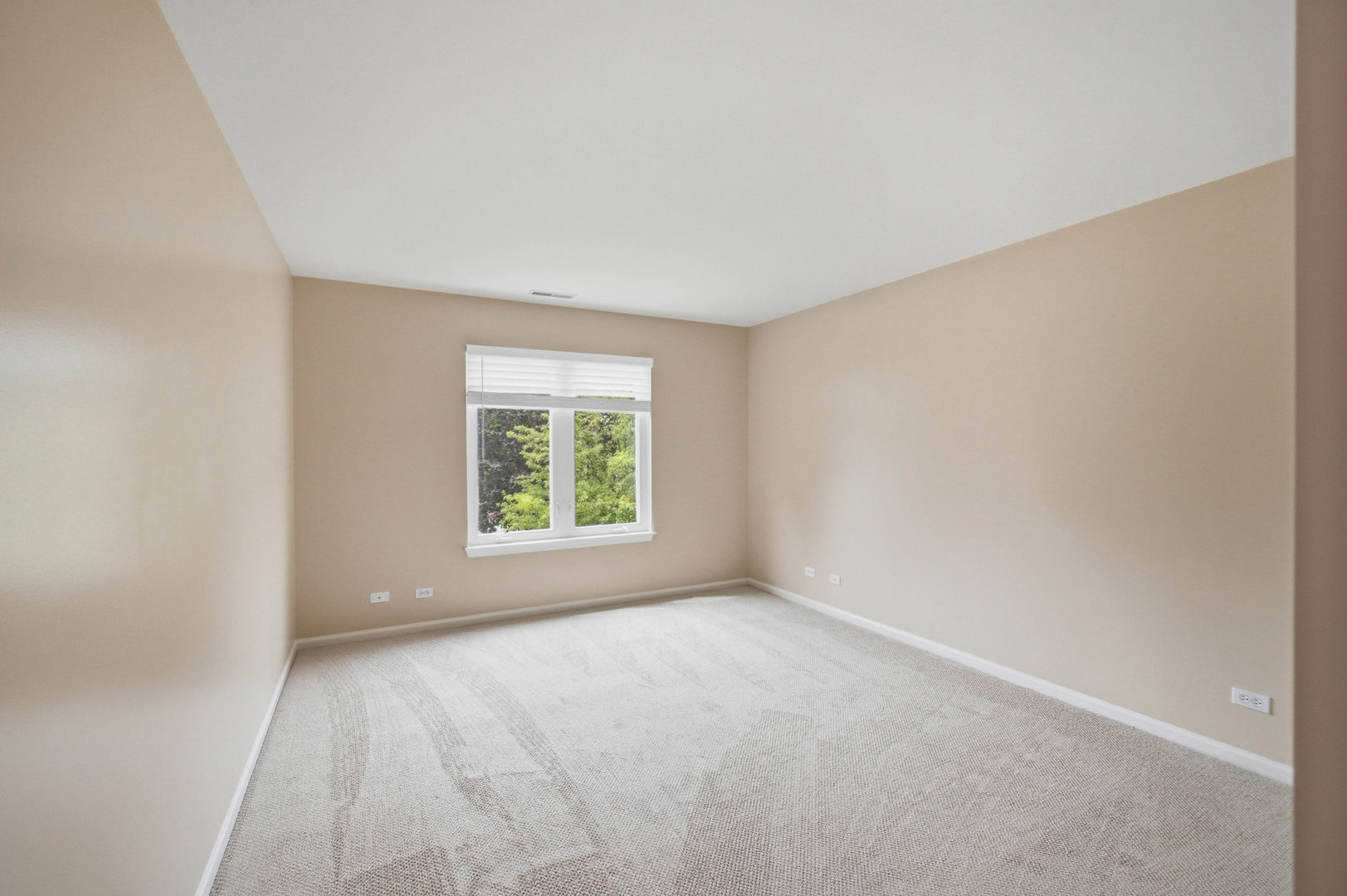 2645 Chelsey Street Property Photo 10