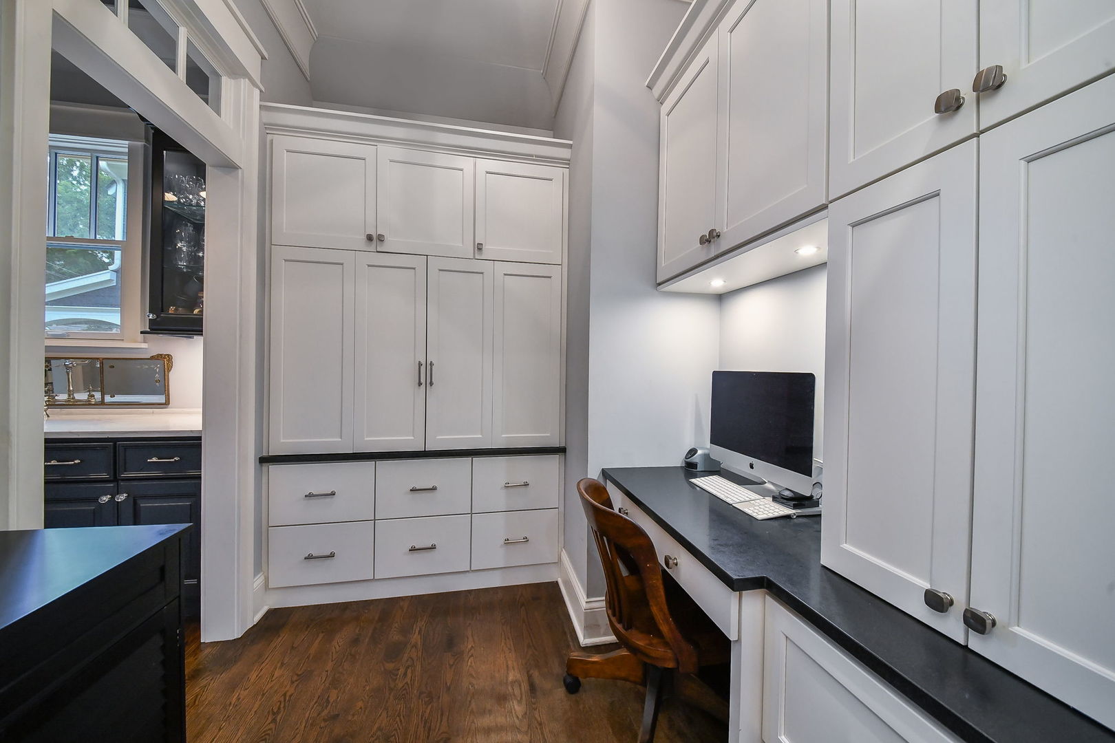 445 Bryant Avenue Property Photo 8