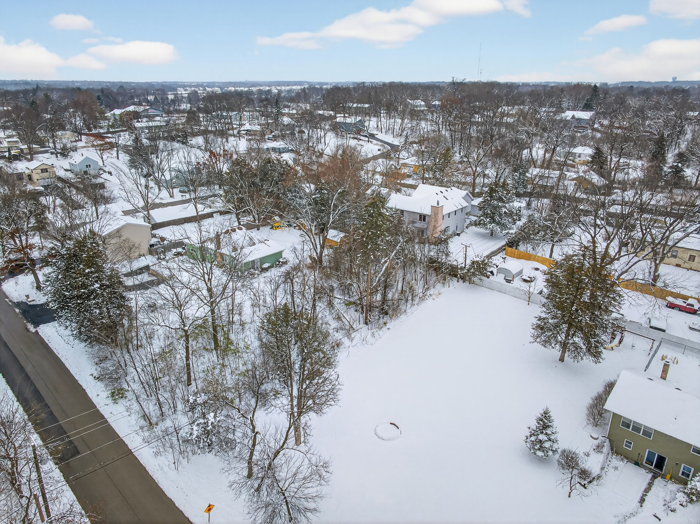 35563 N Hillside Avenue Property Photo 2