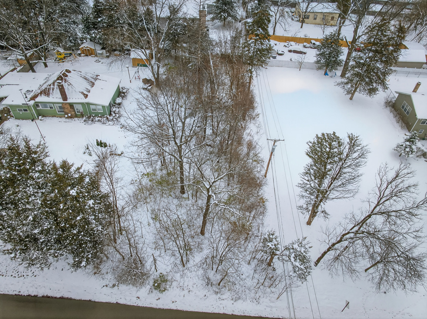 35563 N Hillside Avenue Property Photo 11