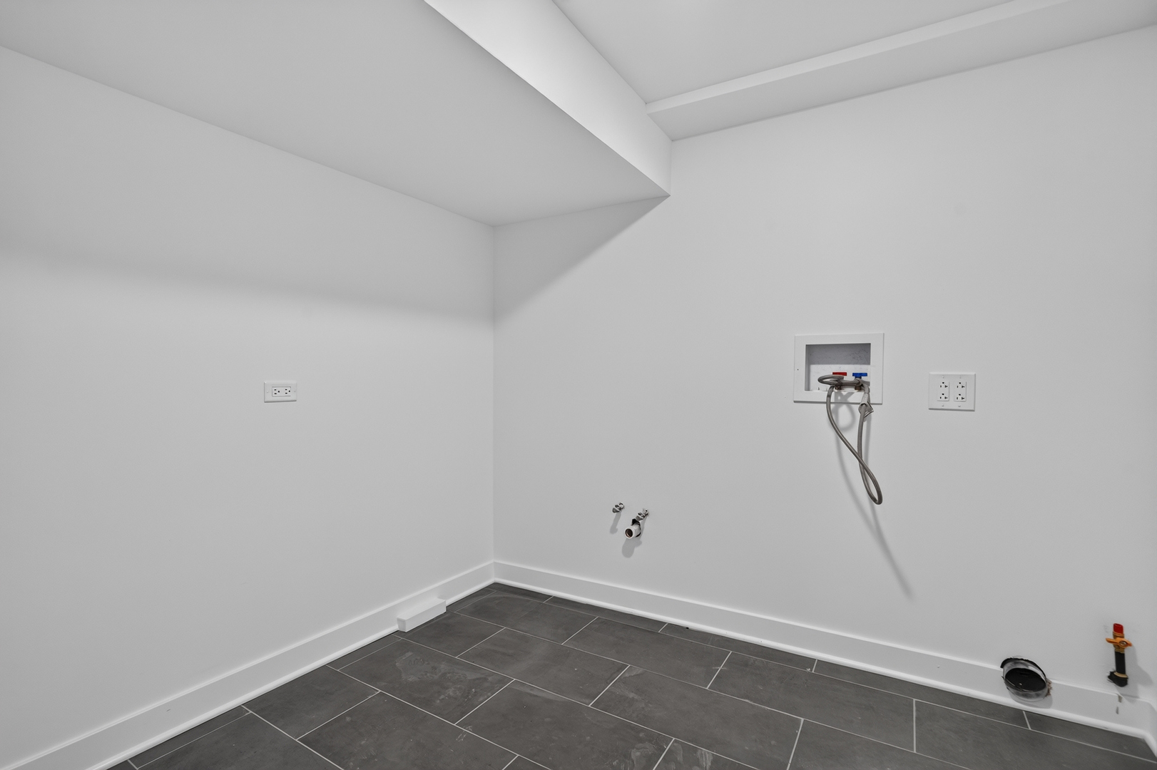 8717 S Bishop Street Property Photo 24
