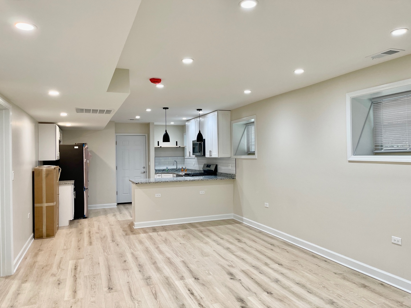 4845 N Kostner Avenue B Property Photo 6