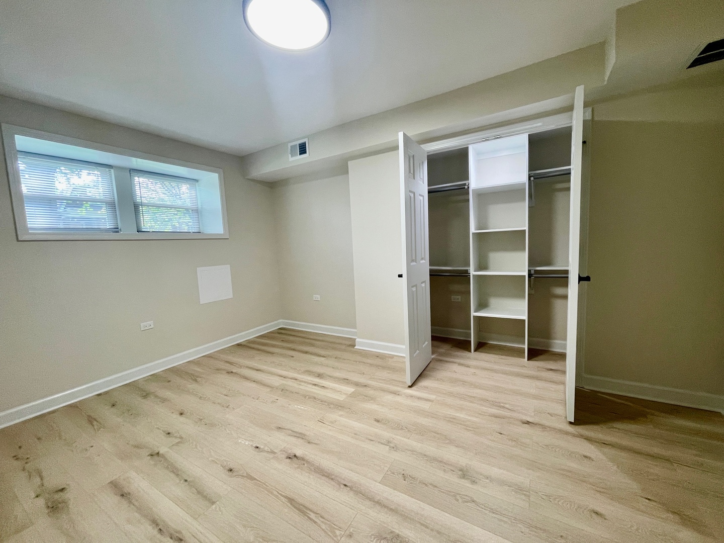 4845 N Kostner Avenue B Property Photo 14