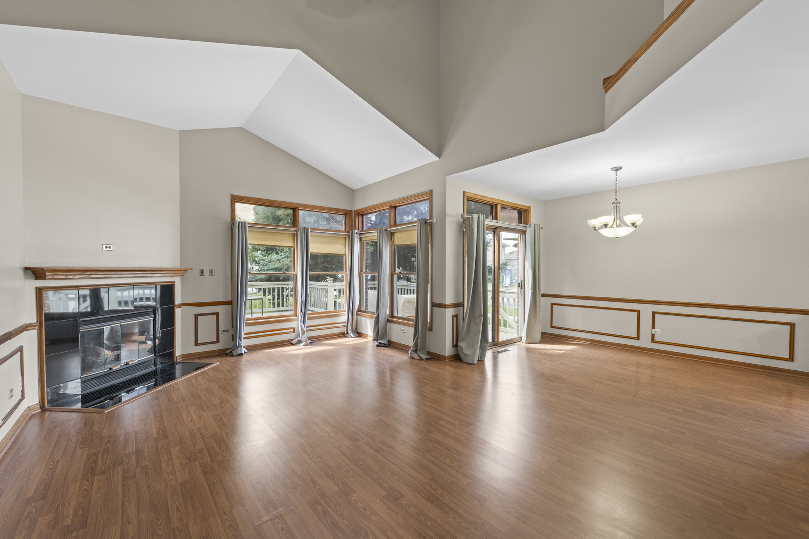 10930 Jodan Drive Property Photo 5