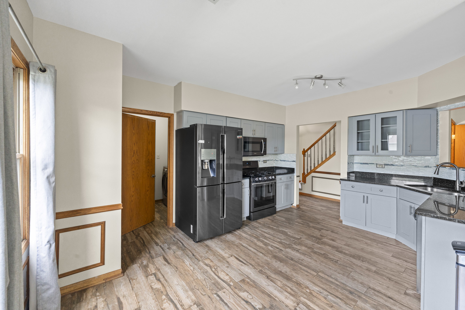 10930 Jodan Drive Property Photo 14