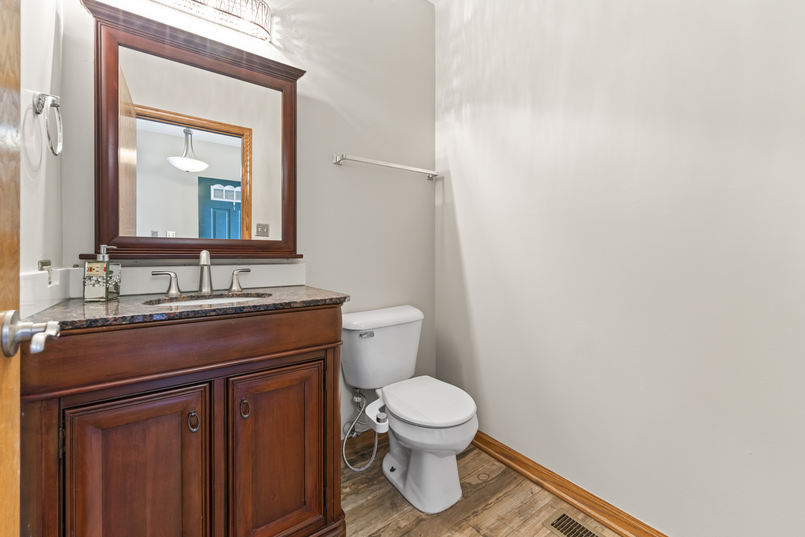 10930 Jodan Drive Property Photo 15