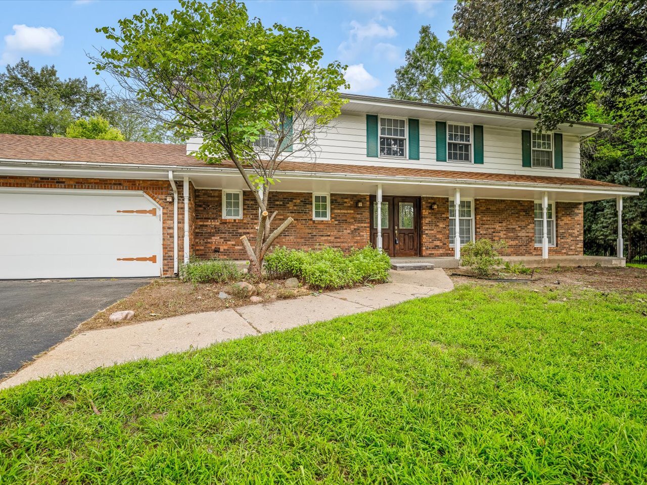 1718 Jacoby Place Property Photo 2