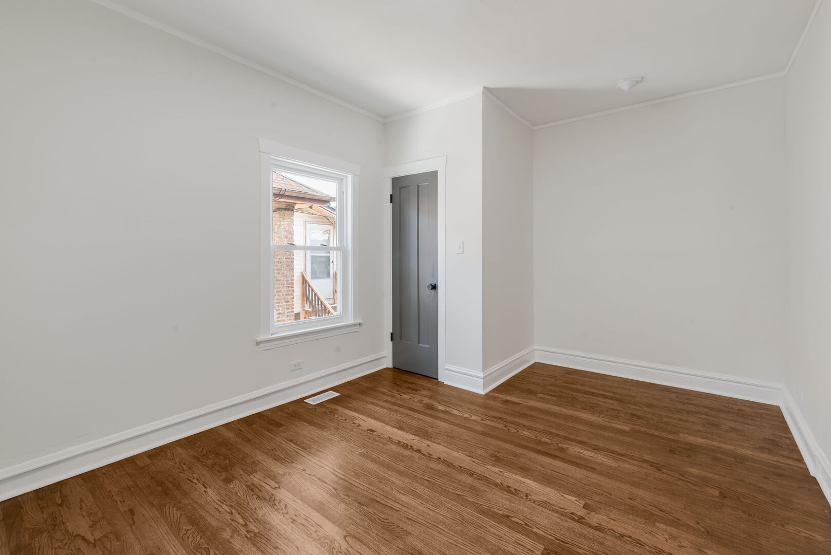 1911 S 11th Avenue Property Photo 18