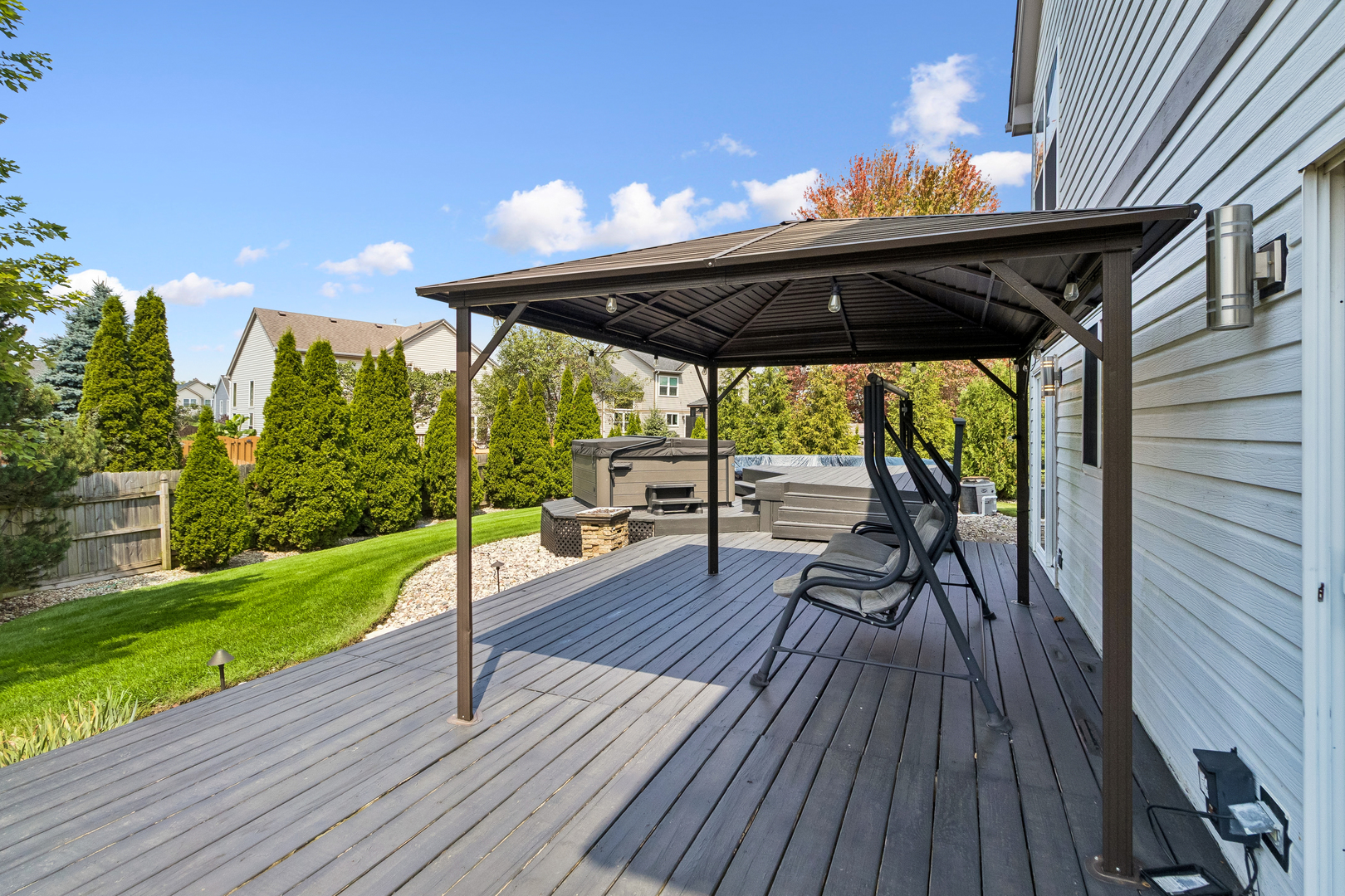 1344 Batavia Court Property Photo 23