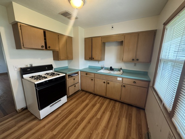 1311 Anthony Place Property Photo 4