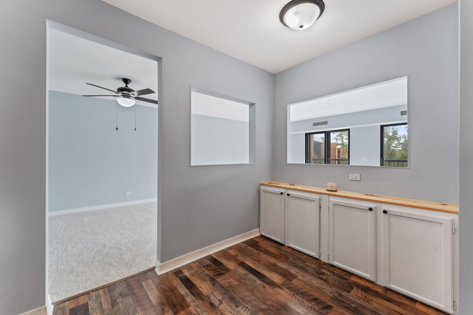 1505 E Central Road 402-a Property Photo 4
